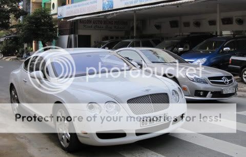 Đám cưới toàn siêu xe ở Sài Gòn - 4